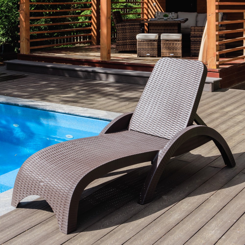 Пластиковый шезлонг Royal Family MARK коричневый (без матраса) 1